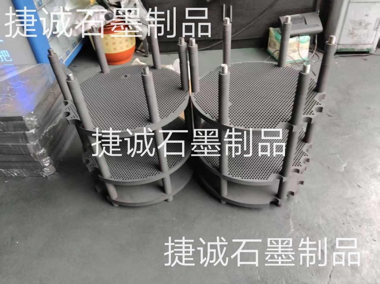 硬質(zhì)合金石墨盤，石墨盤，刀具燒結(jié)石墨盤，石墨盤加工，銅管燒結(jié)石墨盤，燒結(jié)石墨盤，石墨盤加工廠，石墨盤生產(chǎn)廠家