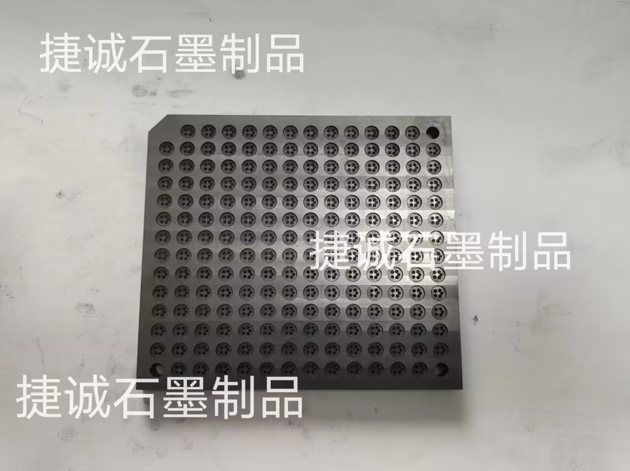 高溫封裝石墨工裝夾具，電子燒結(jié)石墨模具，燒結(jié)石墨模具，電子元件封裝石墨模具，電子產(chǎn)品燒結(jié)封裝石墨模具，石墨模具，石墨治具，石墨模具加工，石墨模具生產(chǎn)廠(chǎng)家